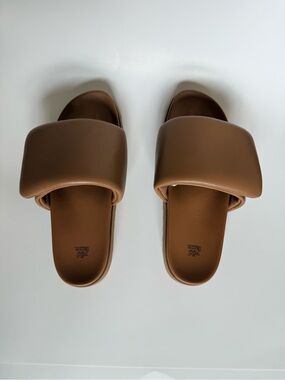 Wild Fable Brown Platform Slide Sandals Minimalist Chunky Slides